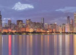 ラ キンタ イン&スイーツ バイ ウィンダム シカゴ ダウンタウン 写真