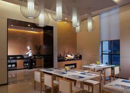 モデナ バイ フレイザー ジュワンコウ ウーハン 写真