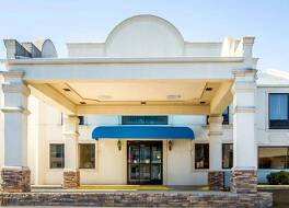 クオリティ イン コロンビア I-65 写真