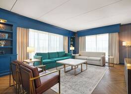 オーク グローブ レイシング ゲミング & ホテル 写真