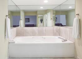 ラマダ バイ ウィンダム レバノン 写真