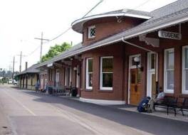 コーテシー イン ユージーン ダウンタウン 写真