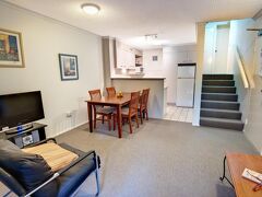 スプリング ヒル アパートメンツ 写真