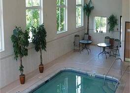 ホリデイ イン エクスプレス & スイーツ シカゴ-リバティービル by IHG 写真