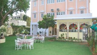 アヌラーグ ヴィラ