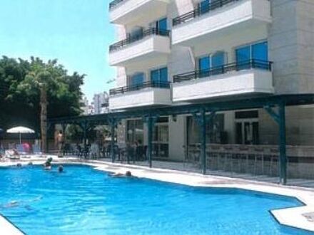 Kapetanios Limassol Hotel 写真