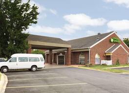 ウインダム ガーデン グランド ラピッズ エアポート 写真