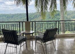 ドミシリ イジェン クリフ バイ フェイズ ホスピタリティ