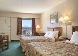 デイズ イン バイ ウィンダム アップル バレー ピジョン フォージ / セバービル 写真