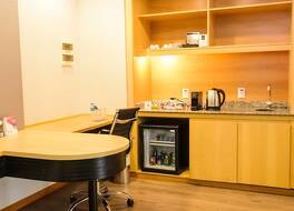 ゴールデン チューリップ ブラジリア アウヴォラーダ 写真