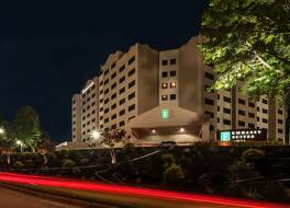 エンバシー スイーツ バイ ヒルトン ラーレイ クラブツリー 写真