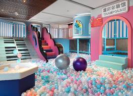 ホリデイ イン ホテル アンド スイーツ サンヤ ヤーロン ベイ バイ IHG 写真