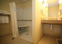 ヒルトン ガーデンイン エルクハート 写真