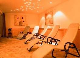 アパートメントハウス トリストナウ 写真