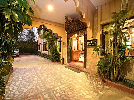 ホテル タメル 写真