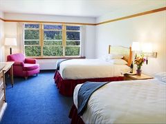 Cape Fox Lodge 写真