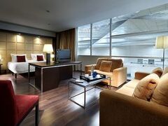 ホテル ユーロスターズ ザラゴーサ 写真