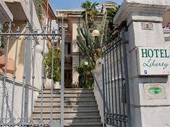 ホテル リバティ サンレモ 写真