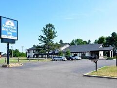 スーパー 8 バイ ウィンダム ヘイワード WI 写真