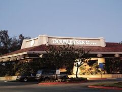 ダブルツリー バイ ヒルトン ベイカーズフィールド 写真