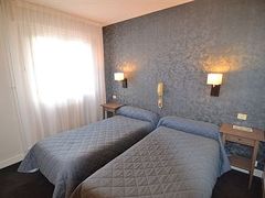 ブリット ホテル カオール - ル ヴァレントレ 写真