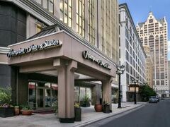 ハンプトン イン ＆ スイーツ ミルウォーキー ダウンタウン 写真