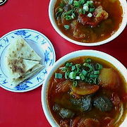 近所の山西刀削麺