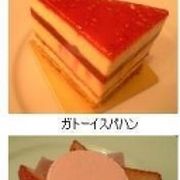 ピエール・エルメのケーキ食べ放題は苦行かも