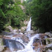 マイナスイオンがいっぱい、日本の滝百選・『笹の滝』