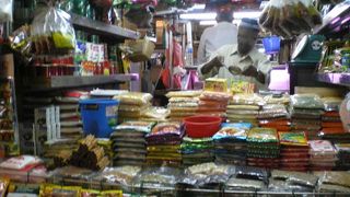 テッカセンターでスパイス