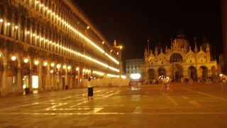 サンマルコ広場の夜がキレイ☆