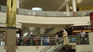 ドバイで一番人気のショッピングモール
