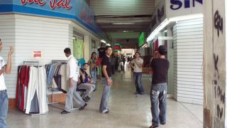 カラマ ショッピングセンター