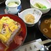おはん縁の半月庵で岩国寿司定食