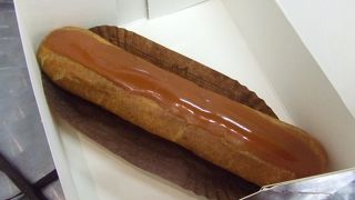 キャラメルのエクレア