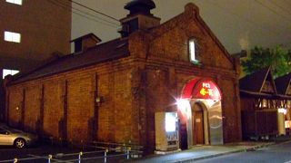 炉ばた煉瓦   値段も手ごろ＆煉瓦倉庫を改造した雰囲気の良いお店です