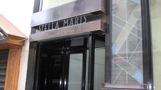 本格フランス料理の１つ星レストラン