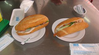 バインミーは旨い