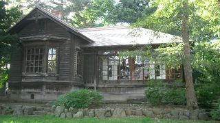 質素なつくりの清華亭