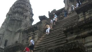 アンコールワット見学は