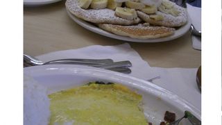 子供連れのファミリーに大人気、パンケーキとオムレツ