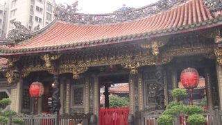 すごい人・人。