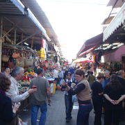 テルアビブ最大のマーケット『カルメル市場』