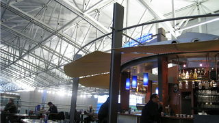 フランクフルト空港の乗り継ぎ時にもドイツの味わいを！