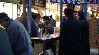 場外もんぜき通りで立ち食い中華そば　井上