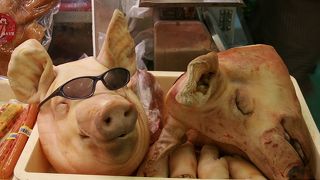 牧志の公設市場を散策