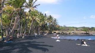 プナルウ黒砂海岸