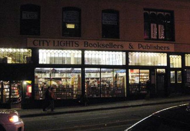 CITY　LIGHTS　booksellers＆publishers