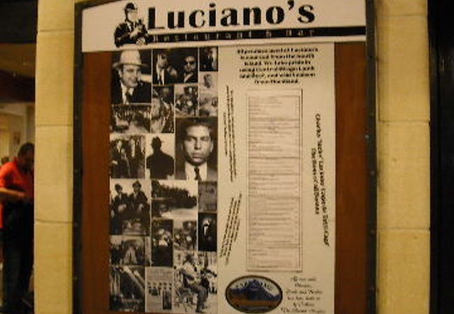 Lucianos Restaurant & Bar
