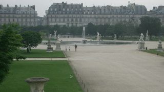 チュイルリー公園のお散歩は早朝がおすすめ